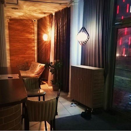 Fox Hostel アルマトイ エクステリア 写真